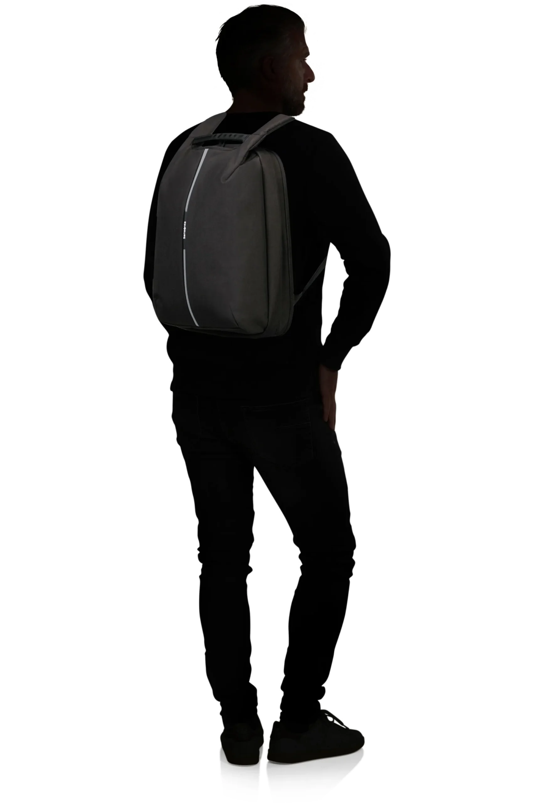 140562_T061_SECURIPAK_TRAVEL_BACKPACK_15.6_EXP_WITH_SILHOUETTE