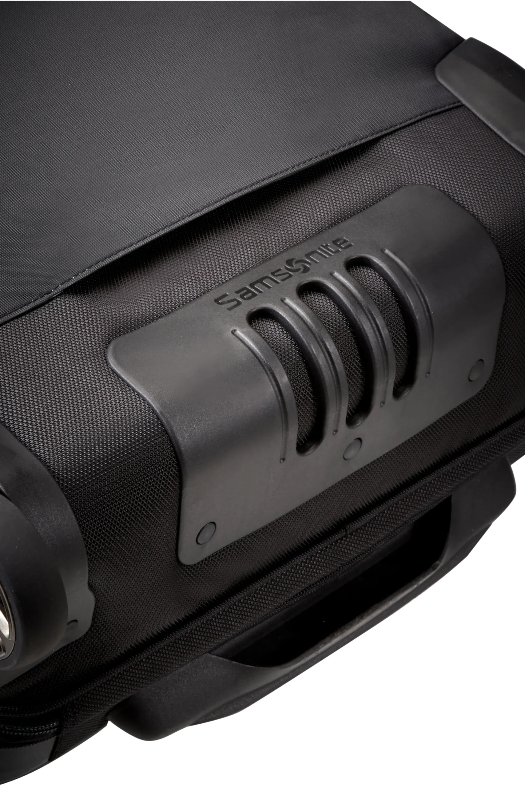 57627_1041_BUSINESS_CASEWH_15.6_BACK_PROTECTION